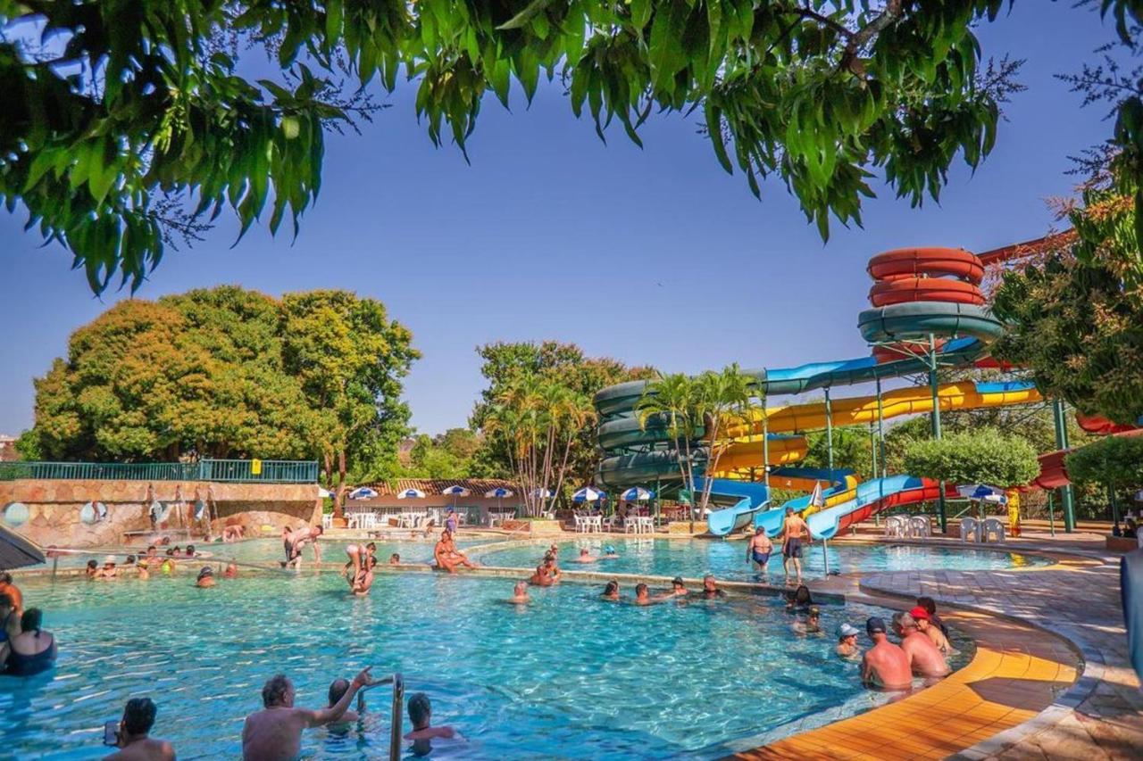 Diroma Resort Internacional Incluso 1 Acesso Ao Acqua Park Vulcao カルダス・ノバス エクステリア 写真